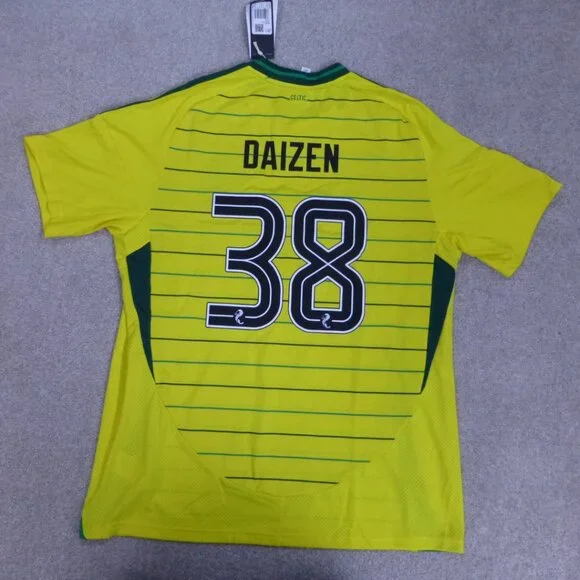 NWT ADIDAS Celtic Soccer/Football Jersey Daizen #38